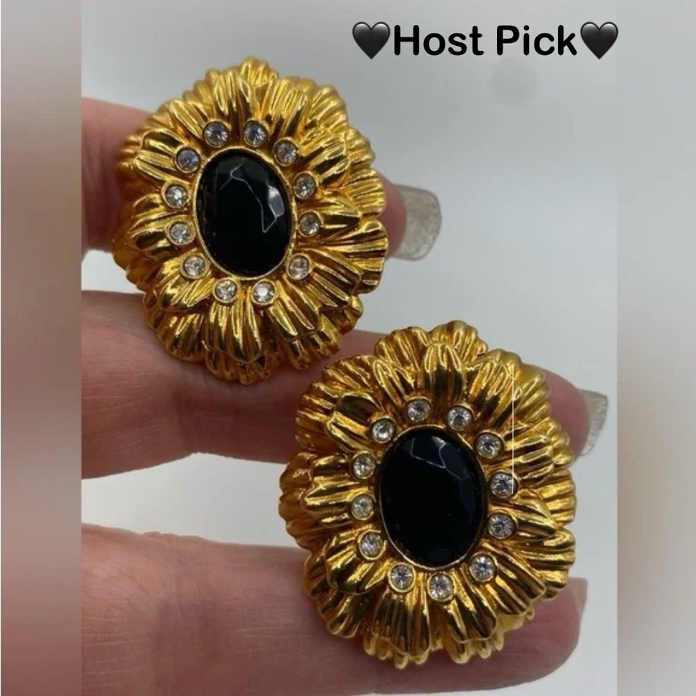 KENNETH JAY LANE FLORAL CLIP ON EARRINGS Vintage (Susan Caplan Rediscovered)